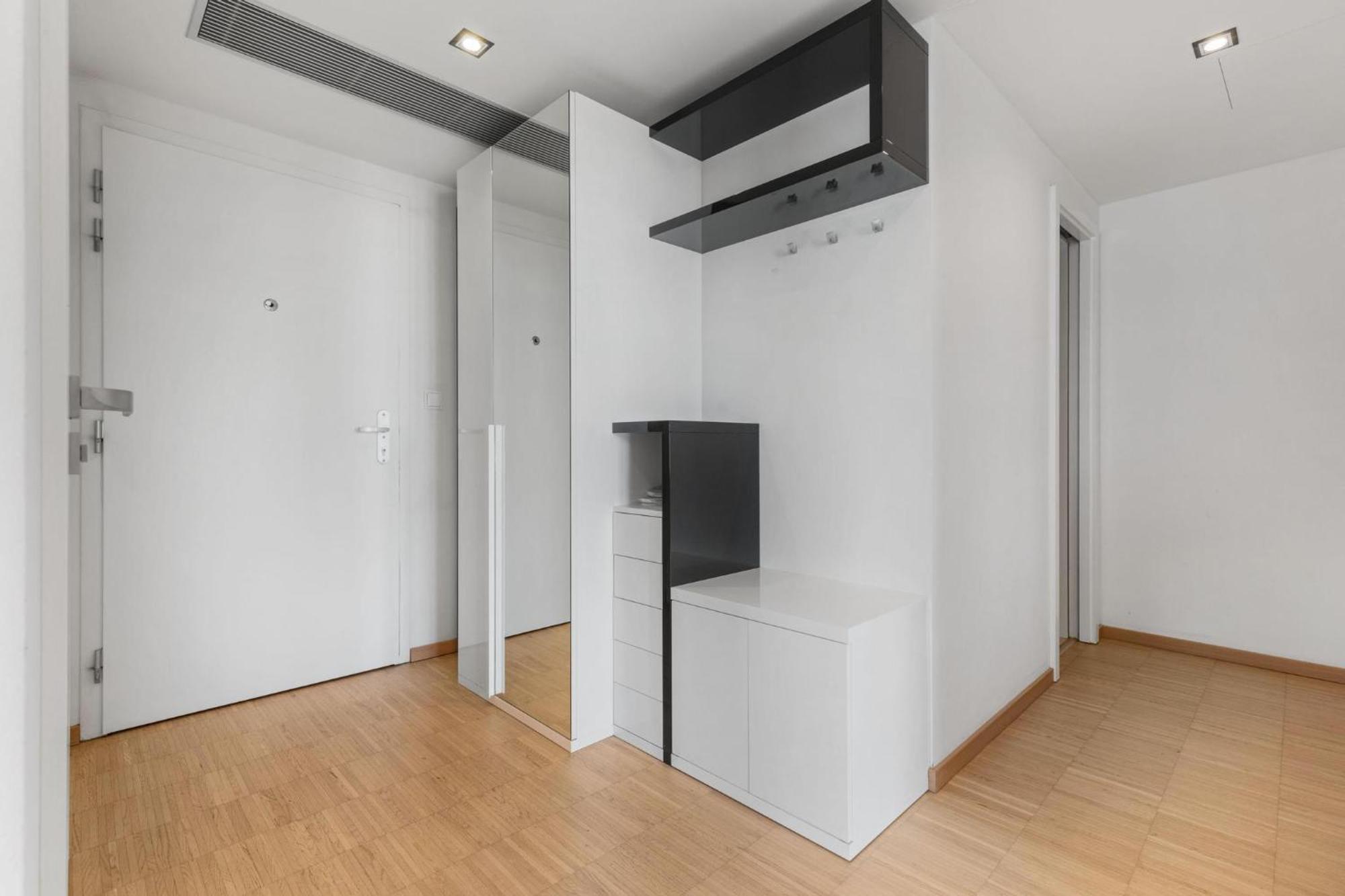 Apartment Sky In - With 2 Parking Places Pressburg